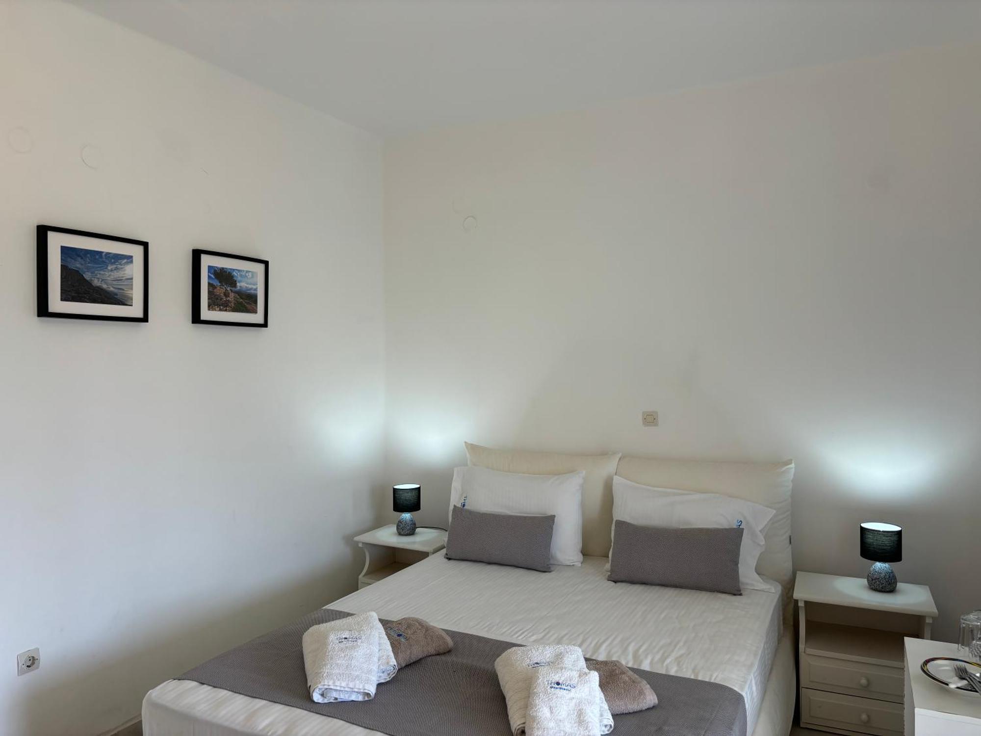 Thomas Apartments Katapola - Chora Ngoại thất bức ảnh