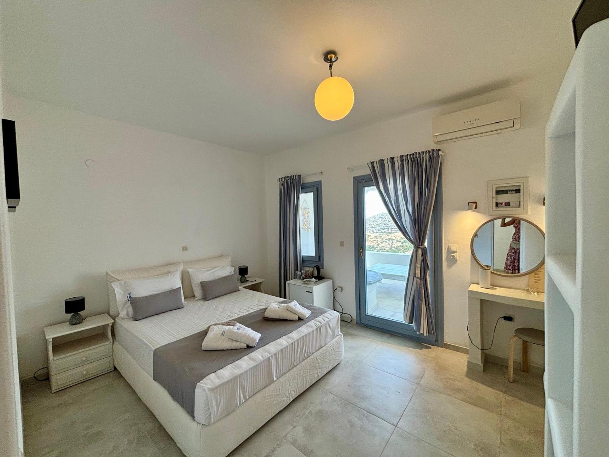 Thomas Apartments Katapola - Chora Ngoại thất bức ảnh